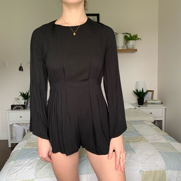 FOREVER 21 BLACK ROMPER - Picture 2 of 9